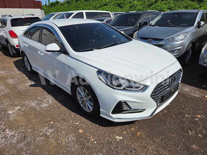 2020 Hyundai Sonata (DN8) — VIN KMHE341DBLA560911