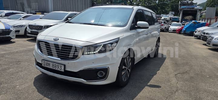 2018 Kia Carnival — VIN KNAMB81ABJS374415