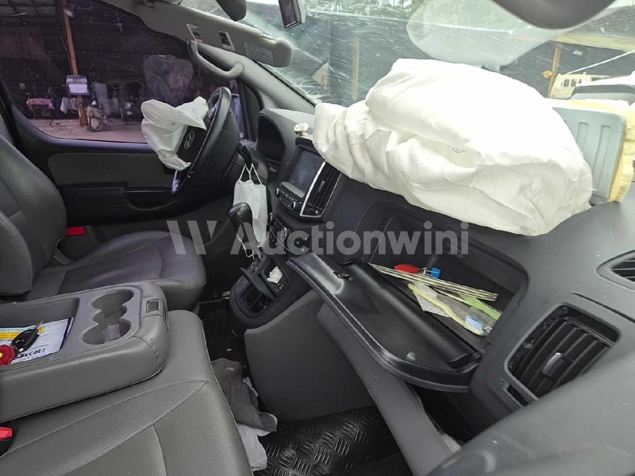 2018 Hyundai Starex — VIN KMJWA37KBJU959763