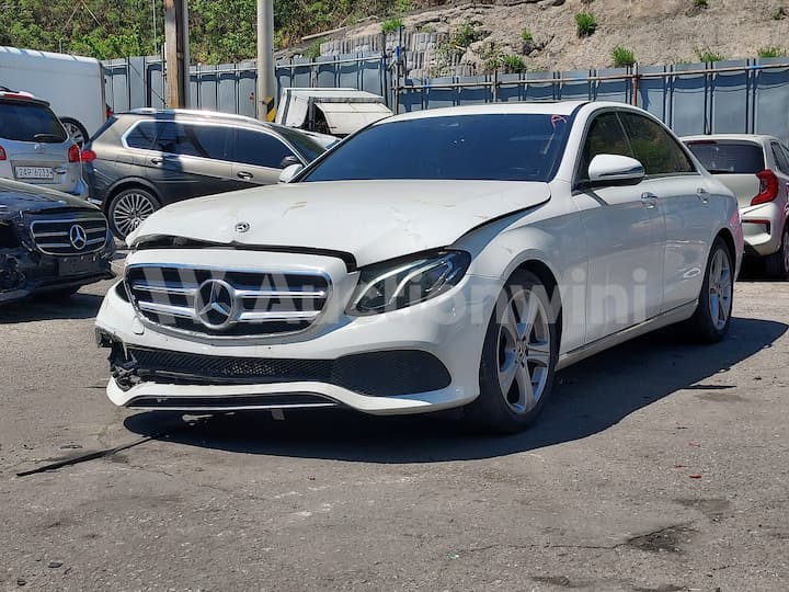 2018 Mercedes Benz E Class W213 — VIN WDDZF4CB2JA385038
