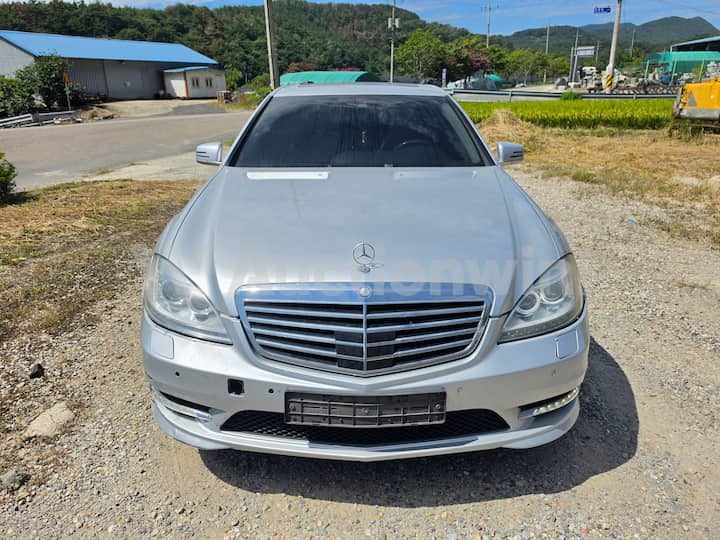 2011 Mercedes Benz S Class W221 — VIN WDDNF2GB7BA402933