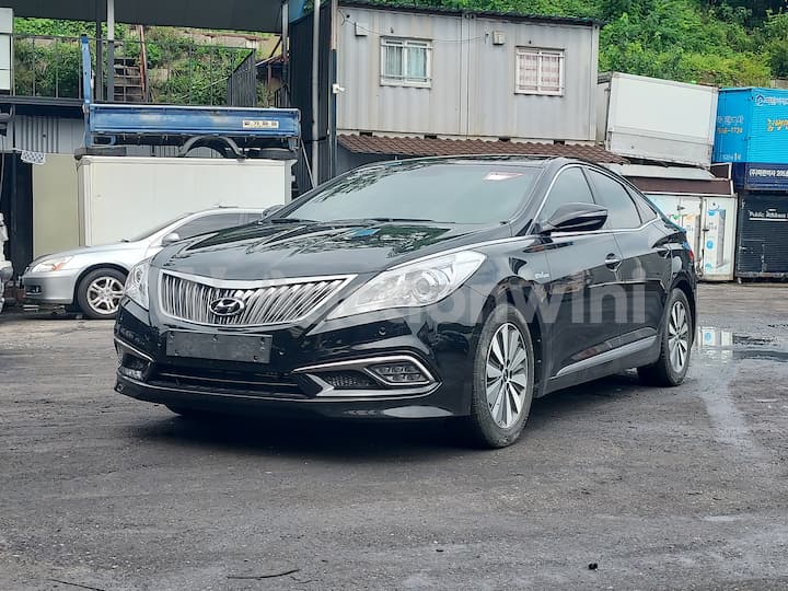 2016 Hyundai Grandeur HG Hybrid — VIN KMHFG413BGA023944