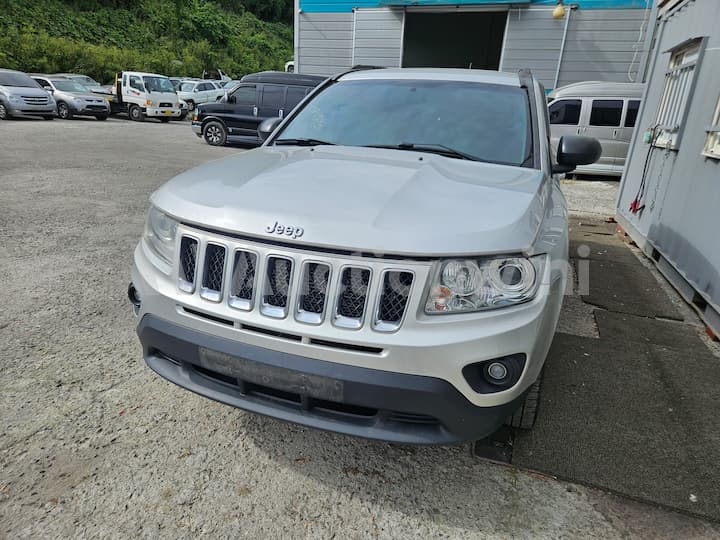 2013 Jeep Compass — VIN 1C4NJCAB4DD114876