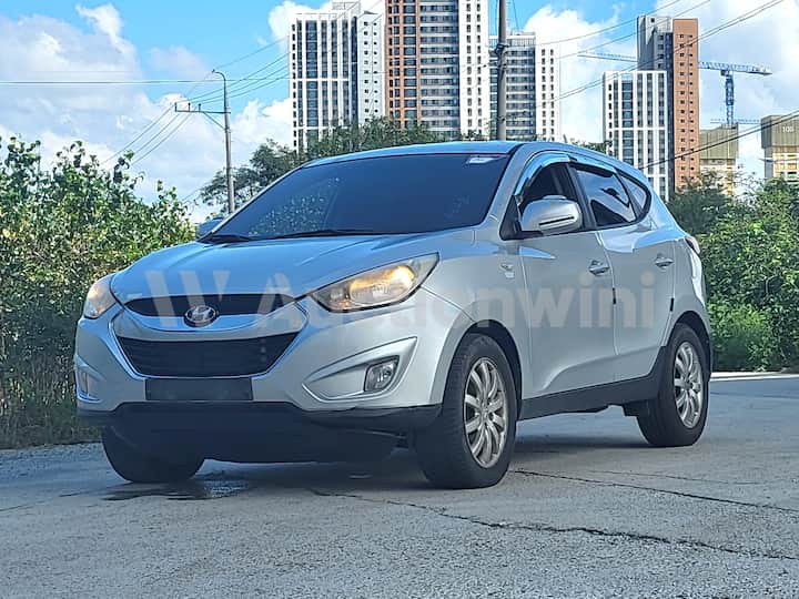 2011 Hyundai Tucson ix — VIN KMHJT81VDBU165300