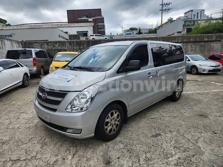2009 Hyundai Grand Starex