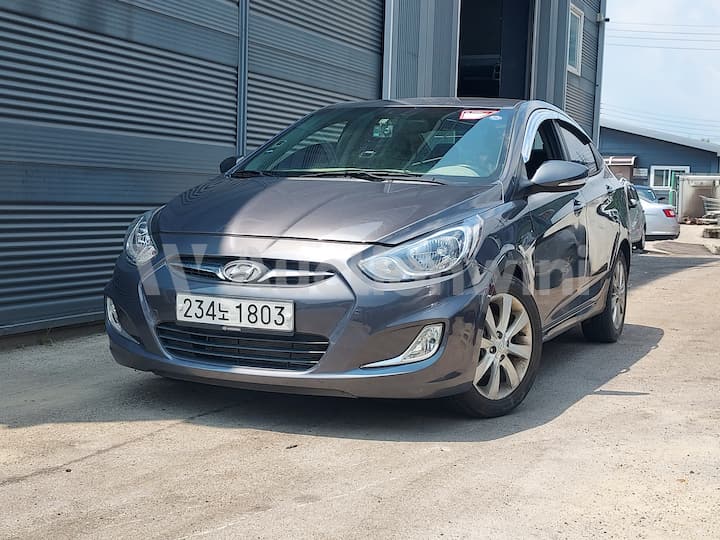 2013 Hyundai Accent(New) — VIN KMHCU41EBDU456130
