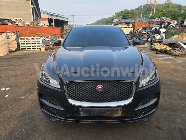 2016 Jaguar F-pace