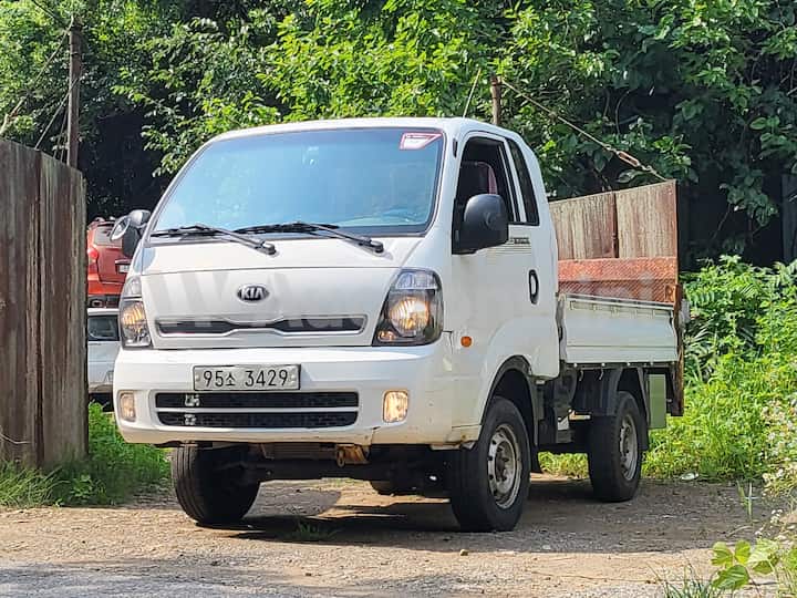 2014 Kia Bongo3 King Cab — VIN KNCSHZ76LEK921600