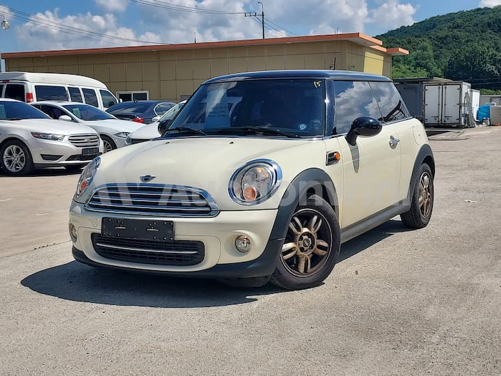2013 Mini Cooper — VIN WMWSU3107DT621184