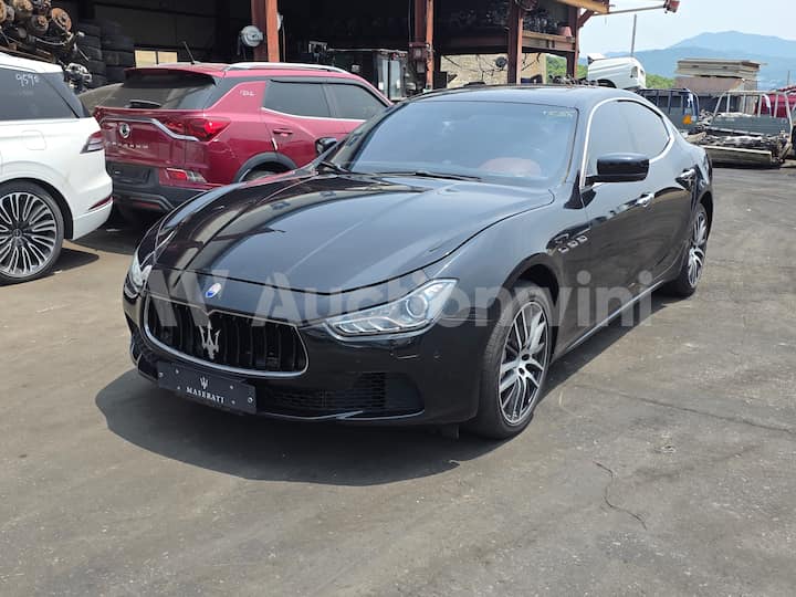 2016 Maserati Ghibli