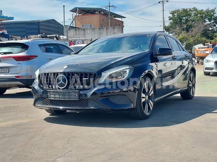 2015 Mercedes Benz A Class — VIN WDDBF1CB9FJ331162