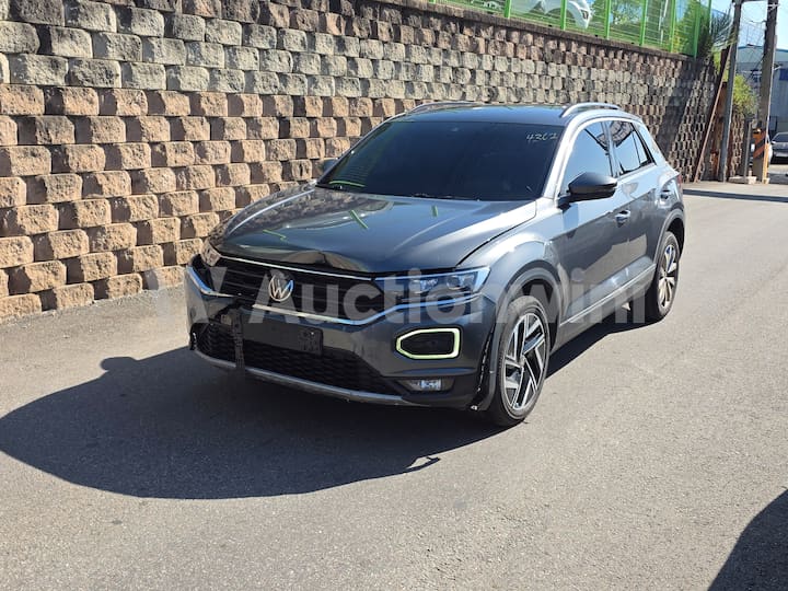 2021 Volkswagen T-Roc — VIN WVGZZZA1ZMV031164