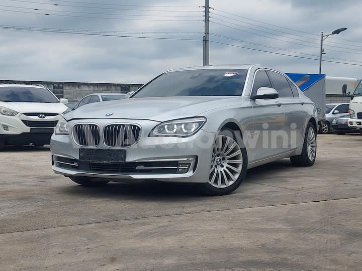 2015 BMW 7 Series (F01)