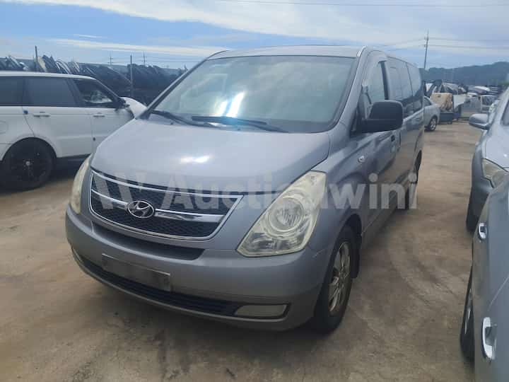 2011 Hyundai Grand Starex — VIN KMJWA37JBBU321439