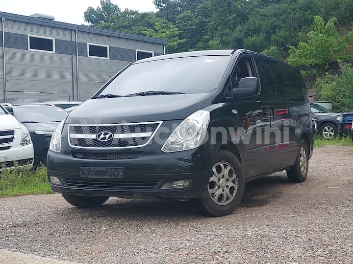 2014 Hyundai Grand Starex
